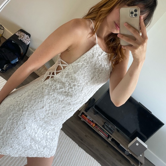 White lace summer dress 🤍 - Picture 2 of 3